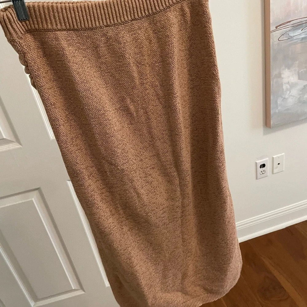 Express Midi Sweater Skirt - Picture 9 of 11